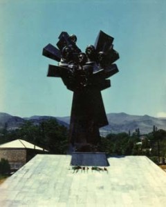 Հայ ֆիդայիններին նվիրված հուշարձան