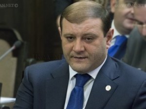 DSC00010-copy-440x293